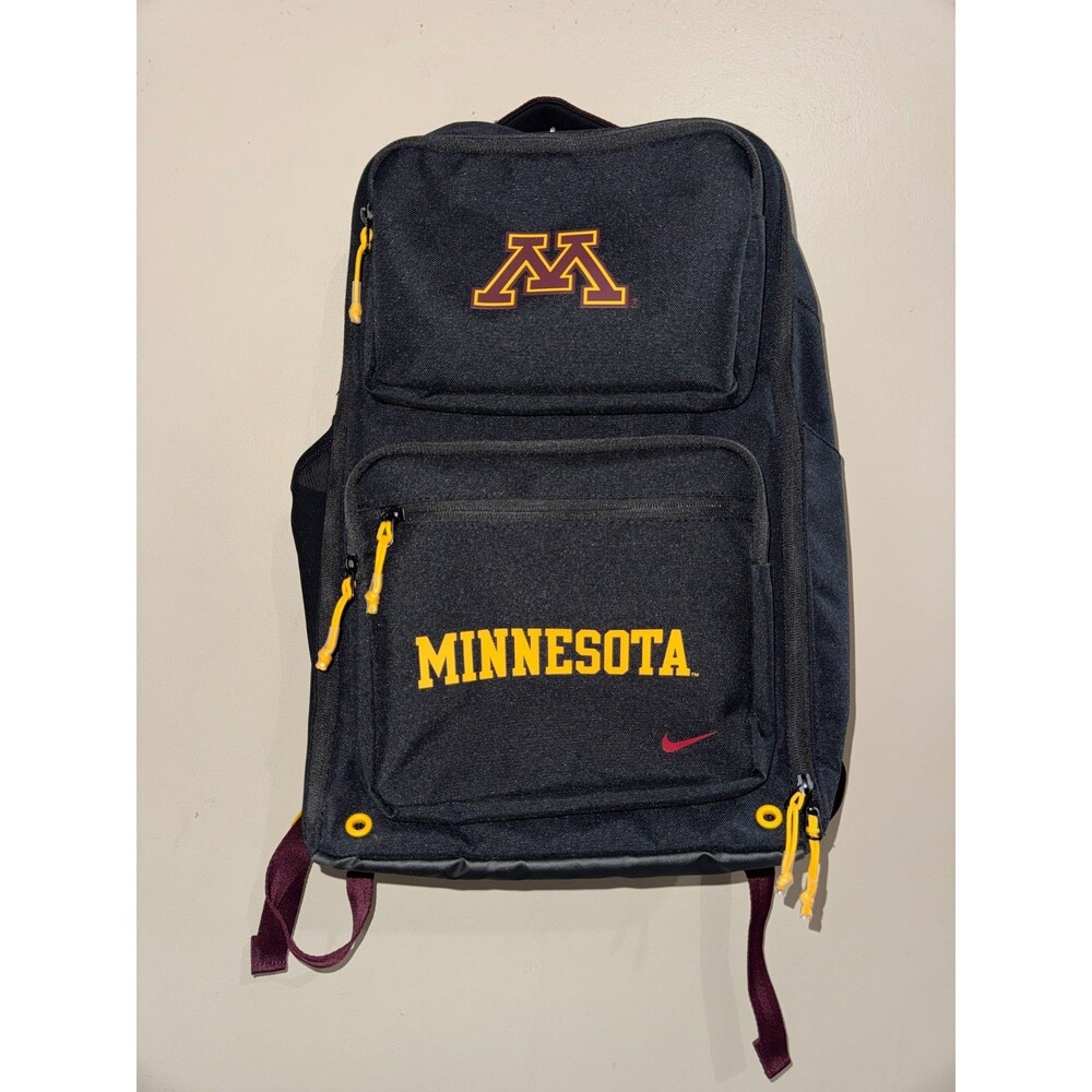 Nike Minnesota Golden Gophers Football Basketball Team Issued PE Travel Backpack